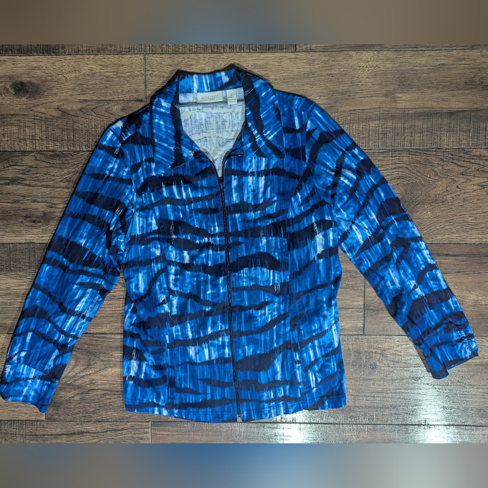 Weekend By Chicos Shades Of Blue Watercolor Wavy Striped Light Jacket Sz Med (2)